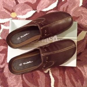 Thom McAn leather slip on shoe